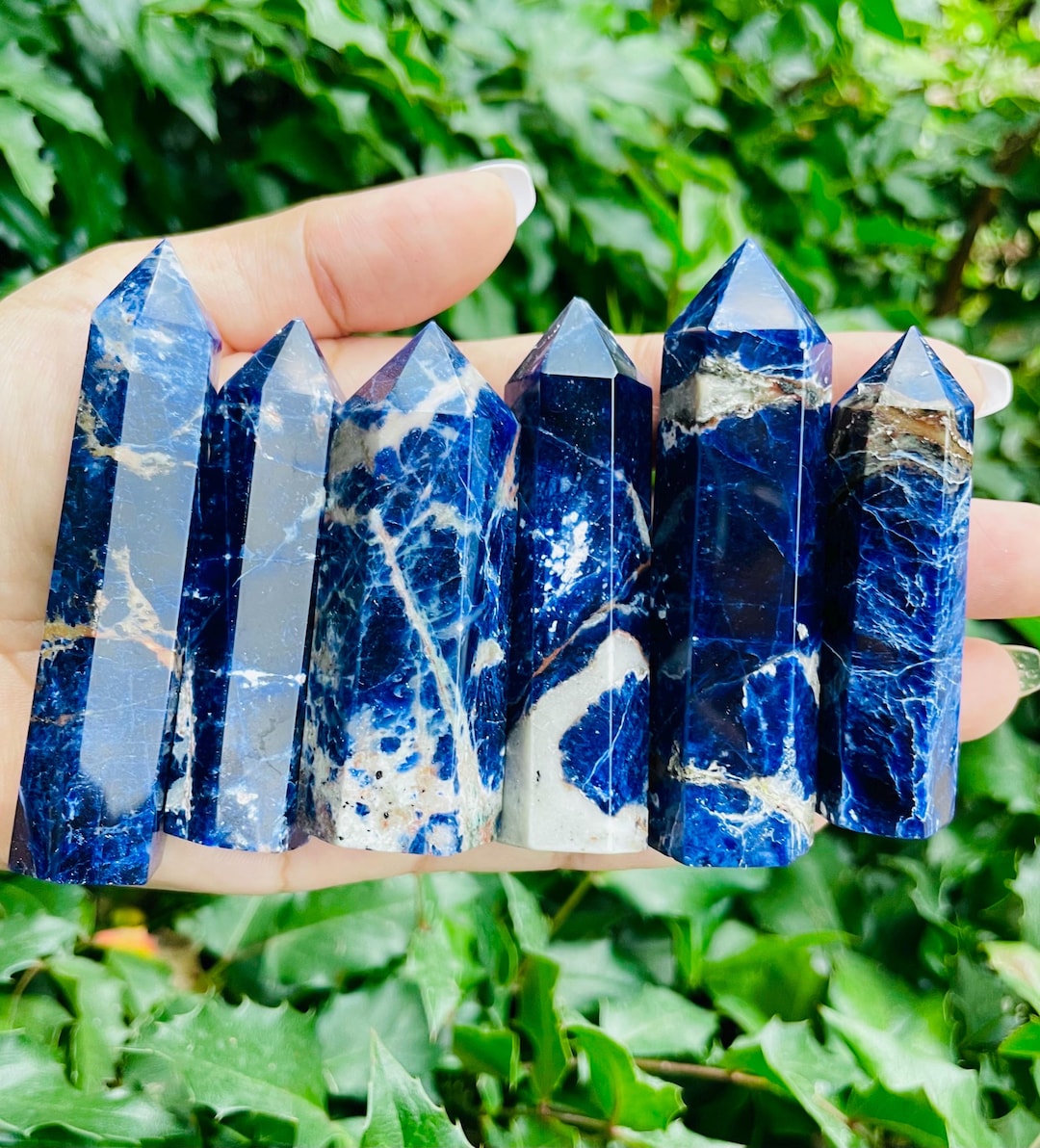 no.0439 ブルーダイヤモンドとsparkcrystal Polished Sodalite Crystal Tower: Dark Blue Gemstone Point (60-95