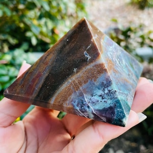 Ocean Jasper Crystal Pyramid: Natural Tumbled Gemstone (333G)