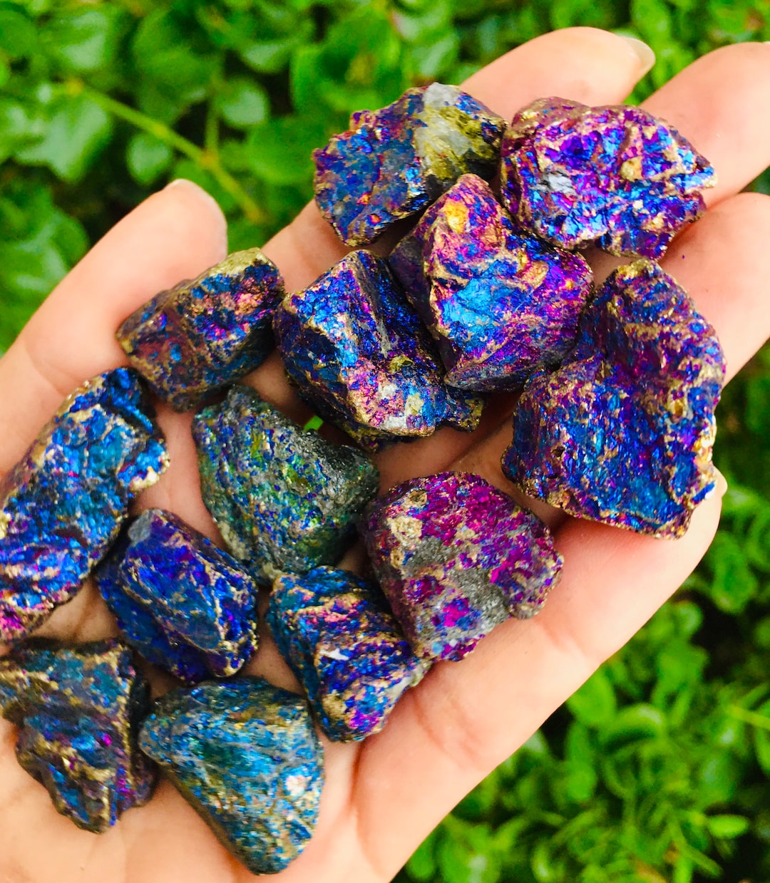 原石の孔雀鉱石クリスタル：小 - XS 黄銅鉱斑銅鉱レインボーミネラル