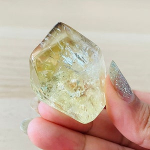 Citrine Crystal (47.9G) Citrine Crystal Point Free Form, Citrine Stone Tumbled Natural Yellow Quartz Gemstone Tower Crystal