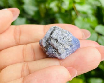 タンザナイト原石（9.5g）大きなタンザナイト原石、天然ブルー
