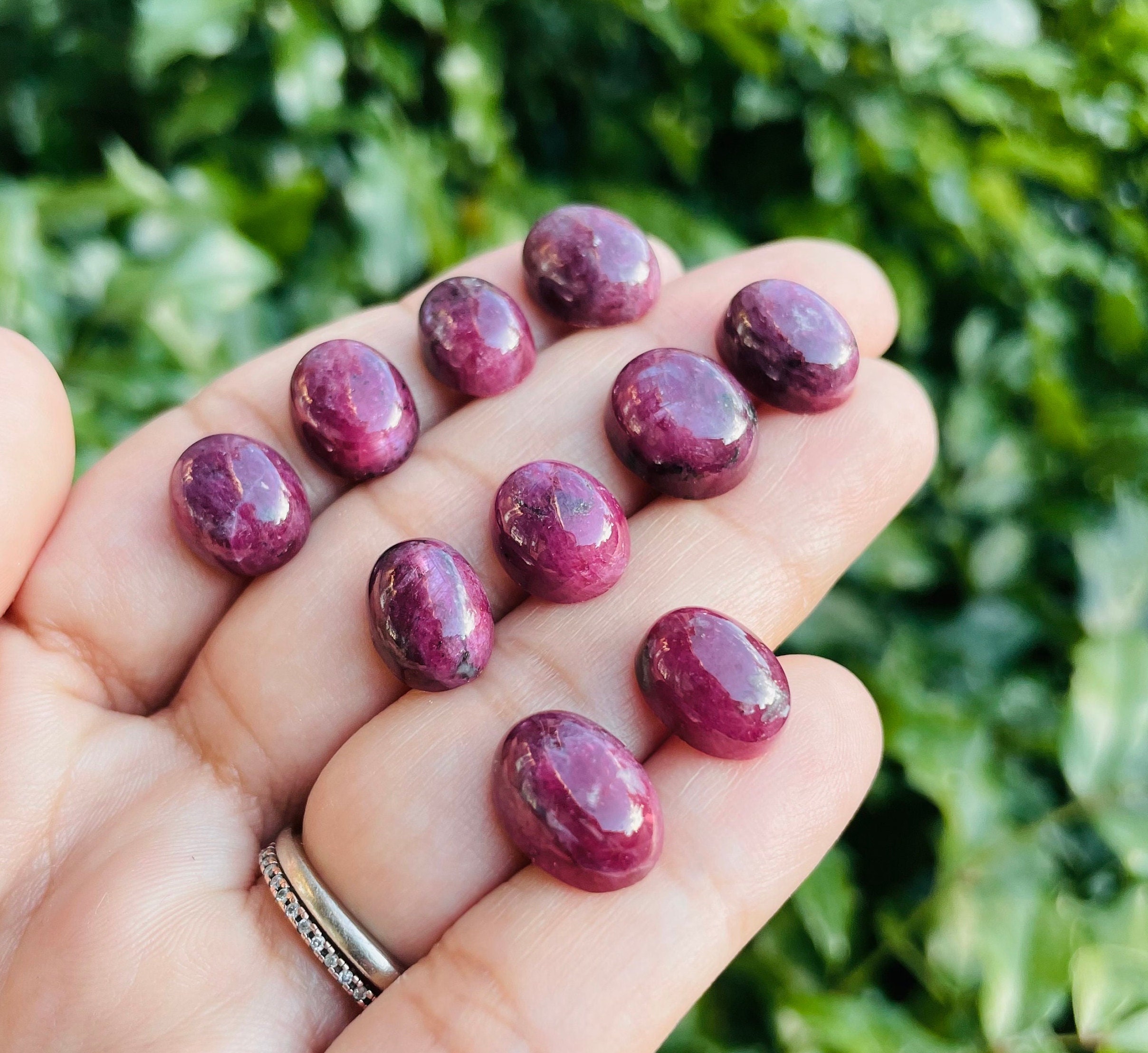 ADA カボーションルビー Cabochon Ruby Oval Lab-Created Ruby