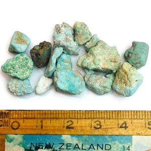Mini pepitas de cristal turquesa en bruto (10 g). Piedra turquesa en bruto, blanca, azul y verde. Cristales en bruto. Pepita de turquesa en bruto. Piedra preciosa natural de Arizona.