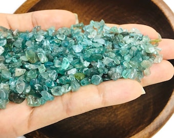 Free postage 5-14 x 4-10mm Strand Natural Apatite Chips Oz Seller