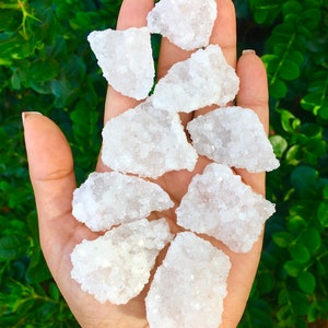 Apophyllite Crystal: Raw Druzy Geode Cluster (30-45 mm)