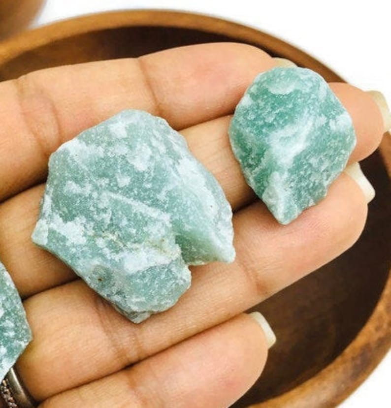 Raw Aventurine Crystal 1 Rough Aventurine Stone Raw Crystal Jade Green Aventurine Stone, Natural Rough Green Aventurine image 9