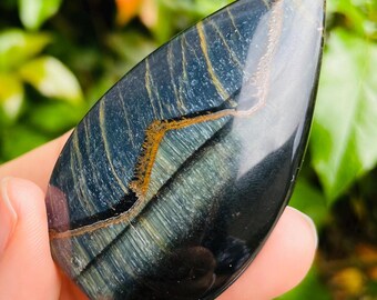 「超希少」天然ひすいの荒い石 血翡翠石（77.1g）滑らかなフリーフォーム血翡翠結晶、超希少な黒赤