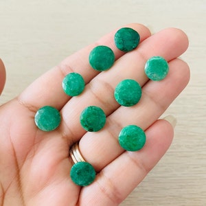 Faceted Green Emerald Crystal: XXS Round Gemstone (9-12 mm)