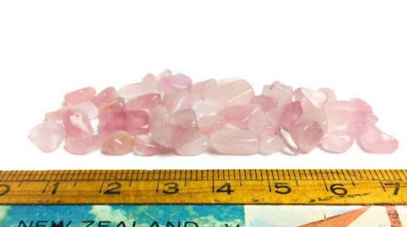Rose Quartz Stone Crystal Gravel Pink Small AA Quartz Polished Chips Tumbled Bulk Crystals Natural Gemstone Rose Quartz Crystals 100G