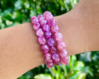 Pulsera de cristal de lepidolita color baya llamativo: Cuentas redondas de lepidolita rosa y morada