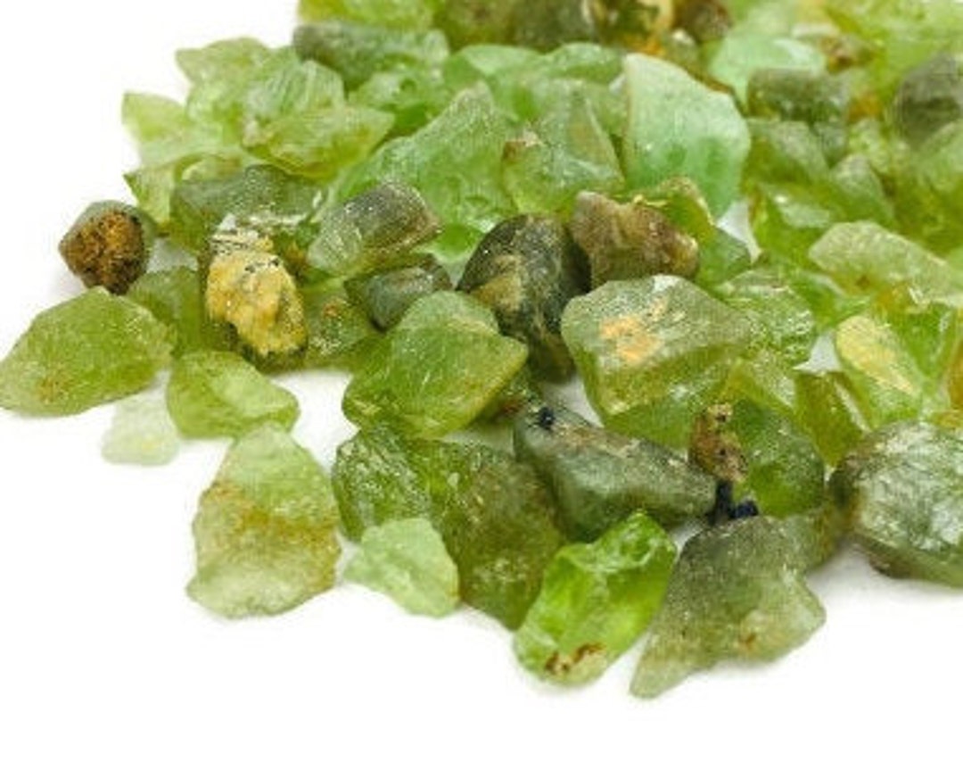原石ペリドット水晶チップ：天然オリビン宝石ロット（40g） - Etsy 日本
