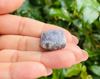 タンザナイト原石（8.1g）大きなタンザナイト原石、天然ブルー