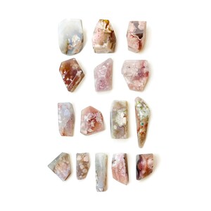 Flower Agate Free Form (1) Flower Agate Crystal Tumble, Mini XS White Cream Flower Agate Tumbled Carving Crystal Stone Natural Gem