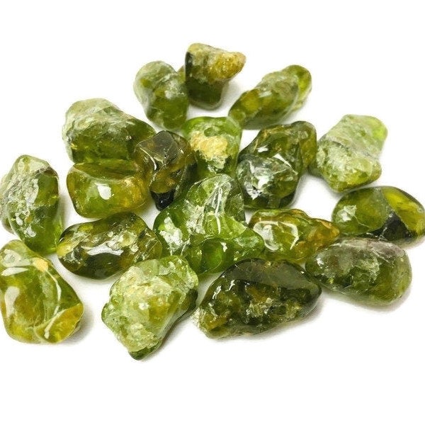 Peridot Crystal (1) Tumbled Peridot Stone, Small Peridot Gemstone, Natural Green Arizona Peridot, Polished Peridot