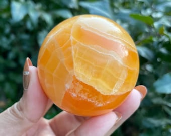 XL Orange Kalcitkula: 321G Naturlig Ädelstenskristall Display 60 MM