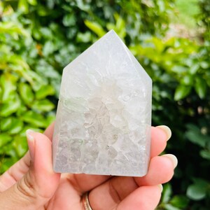 AGATE Druzy Crystal Point (114.82G) XL Druzy Slice Agate with Geode, Rough Agate Point, Crystal GEMSTONE Quartz Cluster Natural