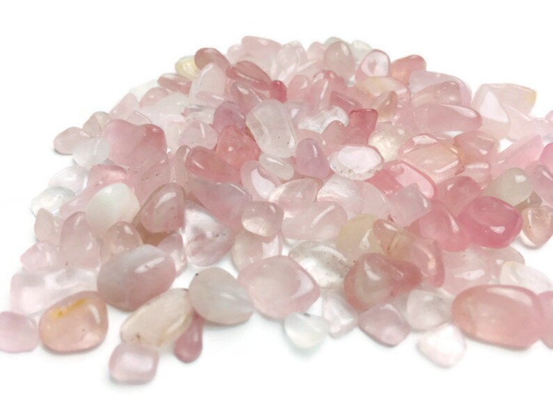 Rose Quartz Stone Crystal Gravel Pink Small AA Quartz Polished Chips Tumbled Bulk Crystals Natural Gemstone Rose Quartz Crystals 100G