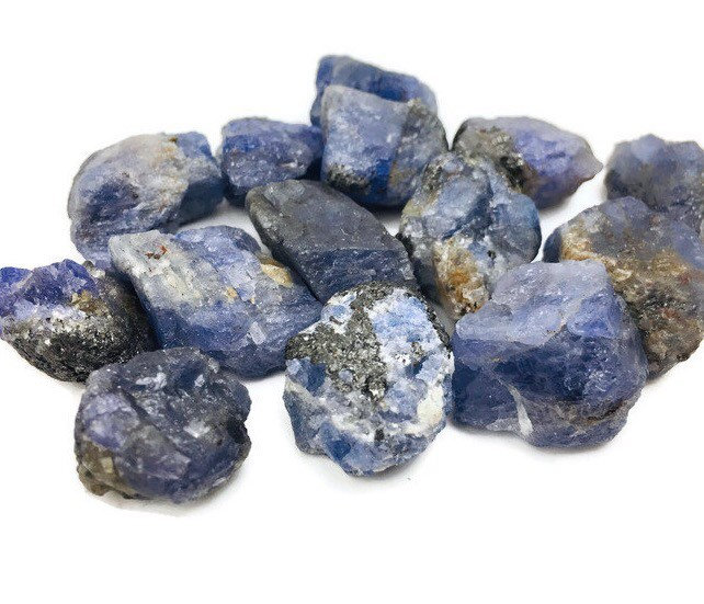 タンザナイトフェア！ ディープブルータンザナイト原石A01