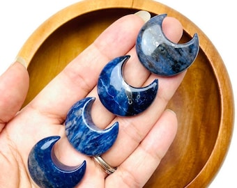 Sodalietkristalmaan: blauwgrijze tuimelsteen (15-20 mm)
