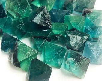 Raw Blue Green Fluorite Crystal Octahedron (10-15mm)
