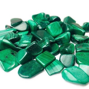 Malachite Crystal Chips (50G) Green Malachite TUMBLED, XXS Bulk Crystals, Natural Gemstone (African Congo)