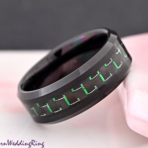 8mm Width Black Tungsten Carbide Ring Rose Black and Green Carbon Fiber Inlay Men&#39;s Wedding Band Laser Engraved Unique Anniversary Gift