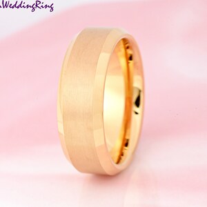 Brushed Matte Center Gold Plated Tungsten Carbide Engagement Ring 8mm Men&#39;s Tungsten Wedding Band Engraved Promise Ring for Him Anniversary