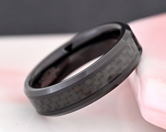 6mm Black Carbon Fiber Inlay Unique Tungsten Carbide Wedding Band Laser Engraving Couples Anniversary Gift Promise Ring Minimalist Jewelry