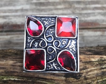 925 silver and garnet ring size 56 (US size 7.75)