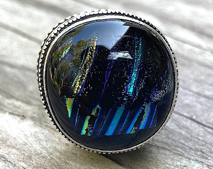 925 silver ring with a dichroic glass cabochon size 59 or 8.75US for women or men vintage style