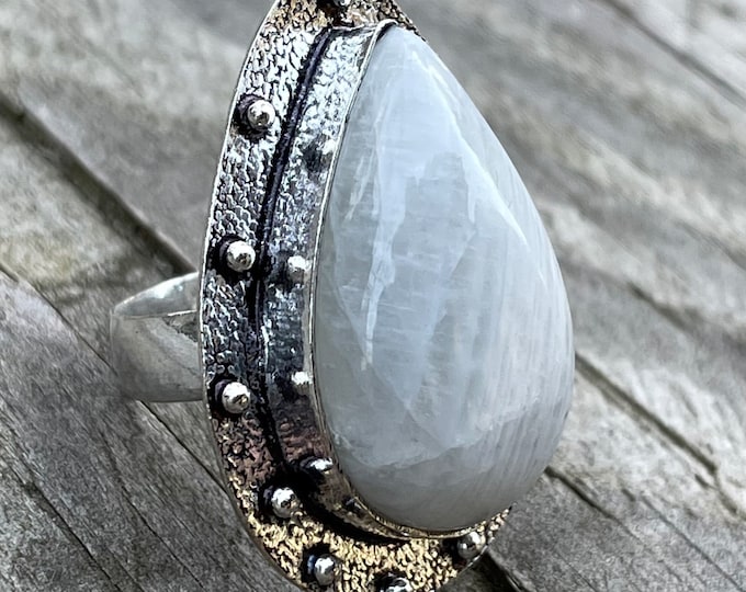 925 silver ring with a white moonstone cabochon size 58 or 8.5US ethnic style