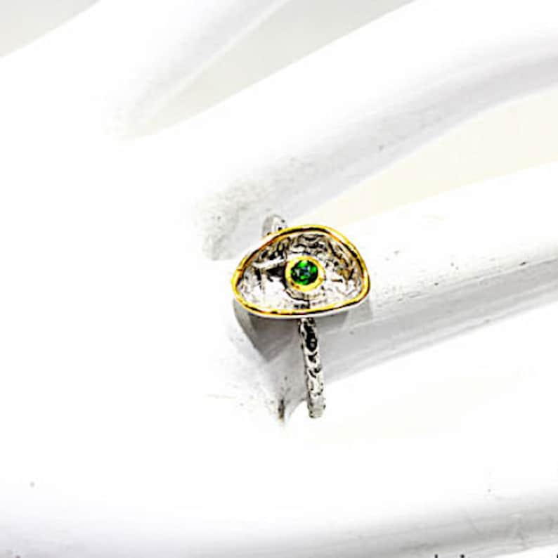Natural chrome diopside and 925 sterling silver ring size 7.5 Ring in 925 sterling silver and chrome diopside natural size 56
