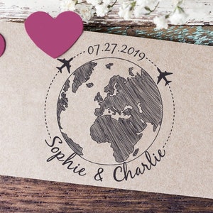 WEDDING STAMP, Rubber Stamp Name and Date, Save the Date Wedding Stamp, Custom Stamp, Invite Stamp, World Map Planes, Stempel Hochzeit imagem 4