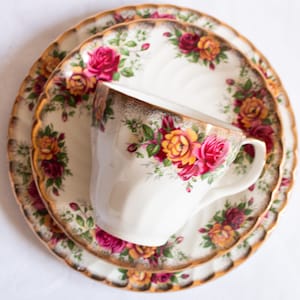 Aynsley & Co. Staffordshire China Country Roses Pattern Coffee Cup Trio, Vintage Aynsley Bone China, Vintage Teatime