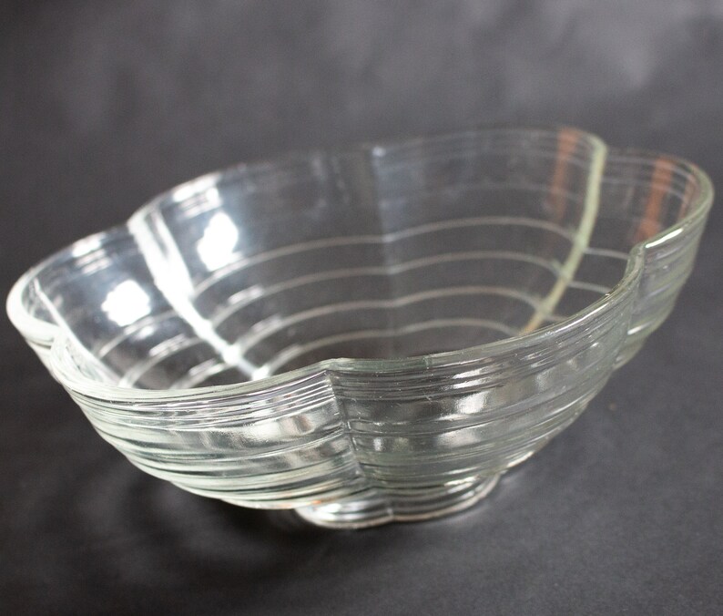 Vintage Pressed Glass Serving Bowl, Retro Glass Fruit Bowls, Vintage Glass Bowls image 3