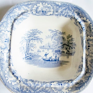 Blau-Weiß Transferware Tureen Basis