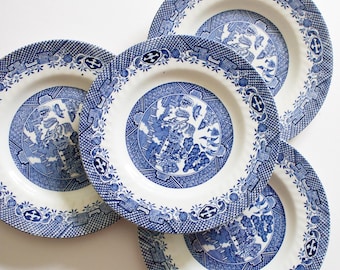Barratts of Staffordshire 'Willow' patroon blauw en wit transferware 7" zijplaten (4), blauwe transferware, vintage blauw porselein
