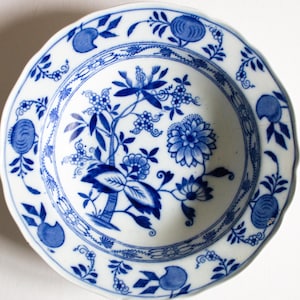 Ciotola per zuppa o piattino per frutta in porcellana transferware Meissen con motivo &quot;cipolla&quot; e bordo blu e bianco, blu antico, blu antico