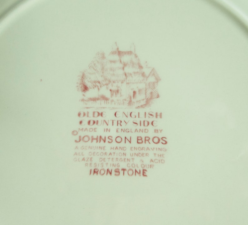 /'Olde English Countryside/' Red and White Ironstone Transferware Plate Johnson Bros