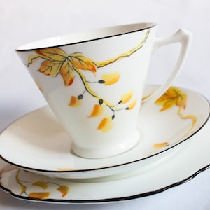 Vintage Art Deco Heathcote Best Bone China Teacup Trio with Yellow Floral Detail, Vintage Teacup and Saucer, Art Deco China, Vintage Teatime