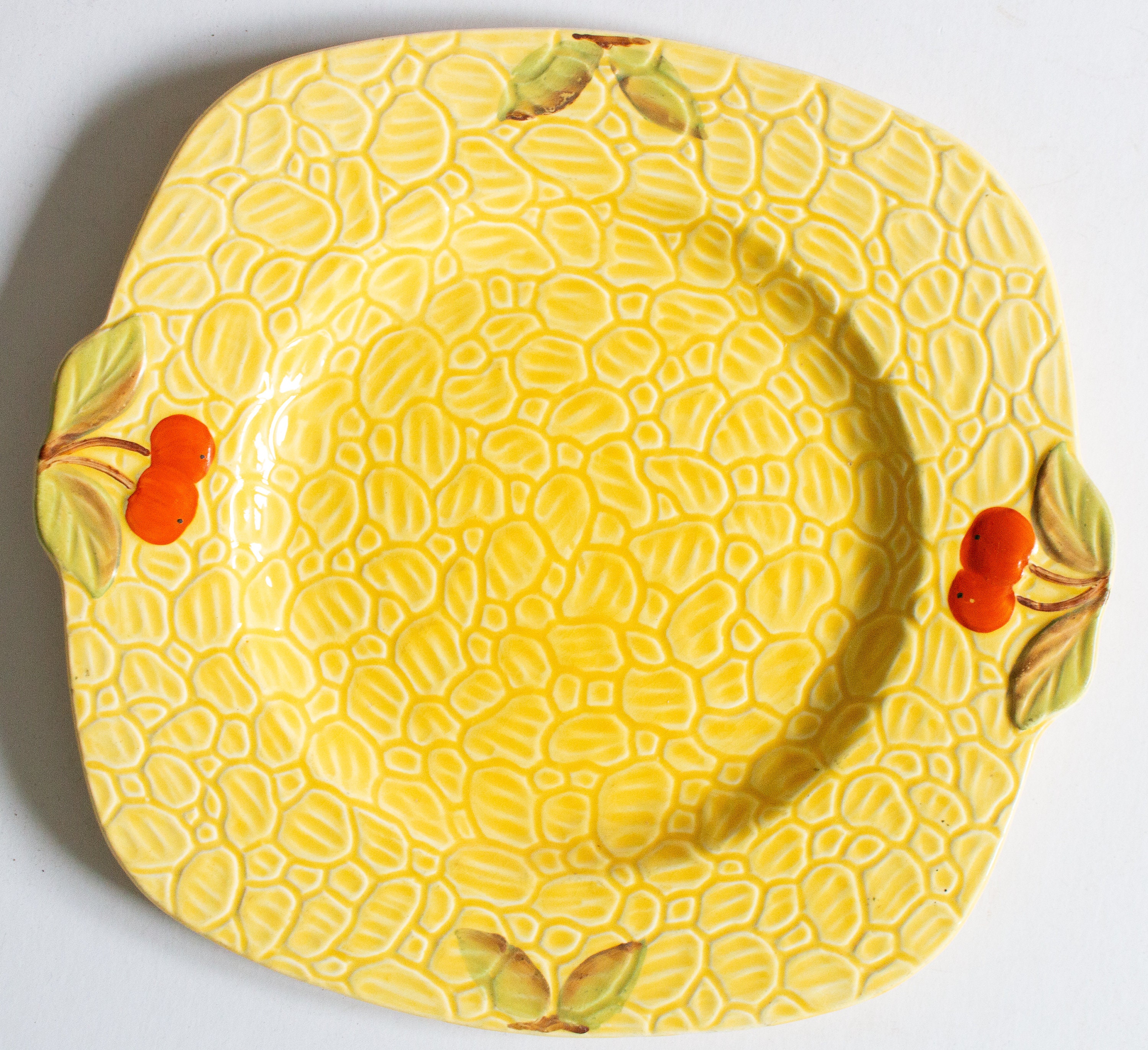 Vintage Mid Century Yellow Moulded Dish with Tomato Detail, Vintage Yellow Majolica China