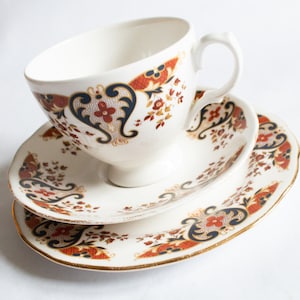 Colclough &#39;Royale&#39; Teetasse Trio, Vintage Royal Colclough Bone China Teller, Vintage Teatime