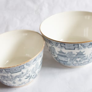 Antique Royal Worcester Willow Pattern Blue and White Transferware Sugar Bowls (2), Vintage Teatime