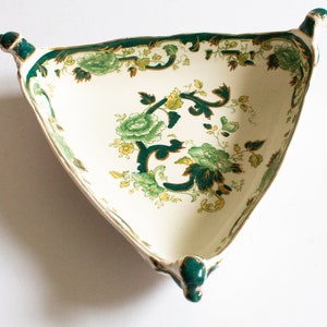 Masons Ironstone China &#39;Chartreuse&#39; Muster dreieckige Schale mit geformten Drachengriffen, Vintage Green Ironstone, Vintage Masons