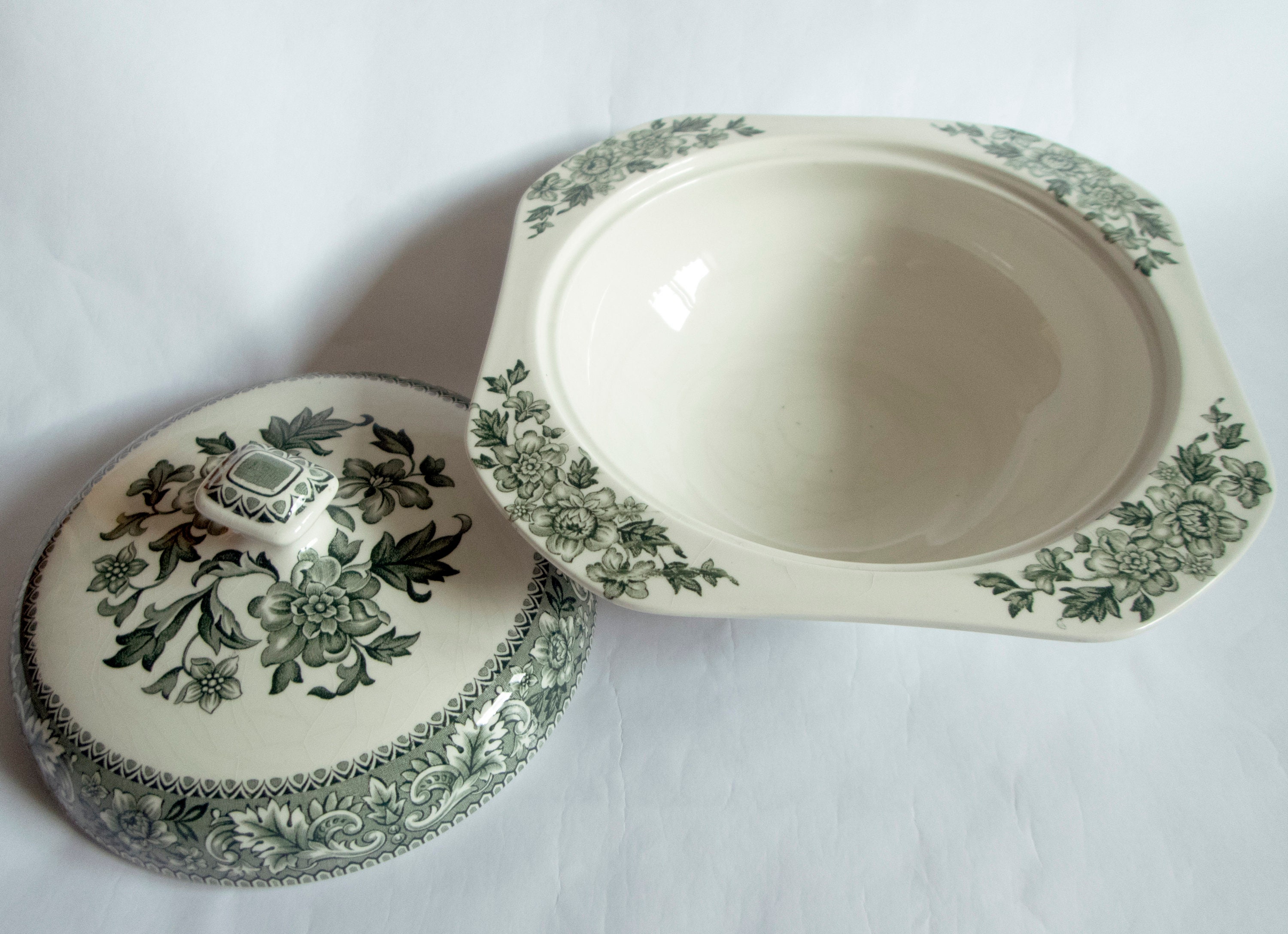 Wood and Sons 'Westminster' Green and White Tureen - Etsy 日本