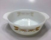 Anchor Hocking Fire King 1 Quart 446 Golden Wheat Design Casserole Baking Dish