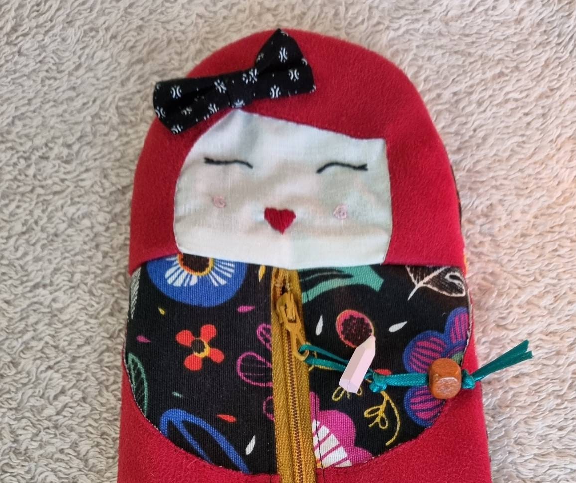 Trousse Enfants Poupée Japonaise Noire et Rouge