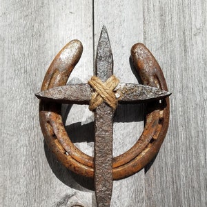 Horseshoe Art, Horseshoe Cross, Horseshoe Decor, Railroad Spike, Railroad Nail, Cross, Cowboy Cross, Cowboy Art