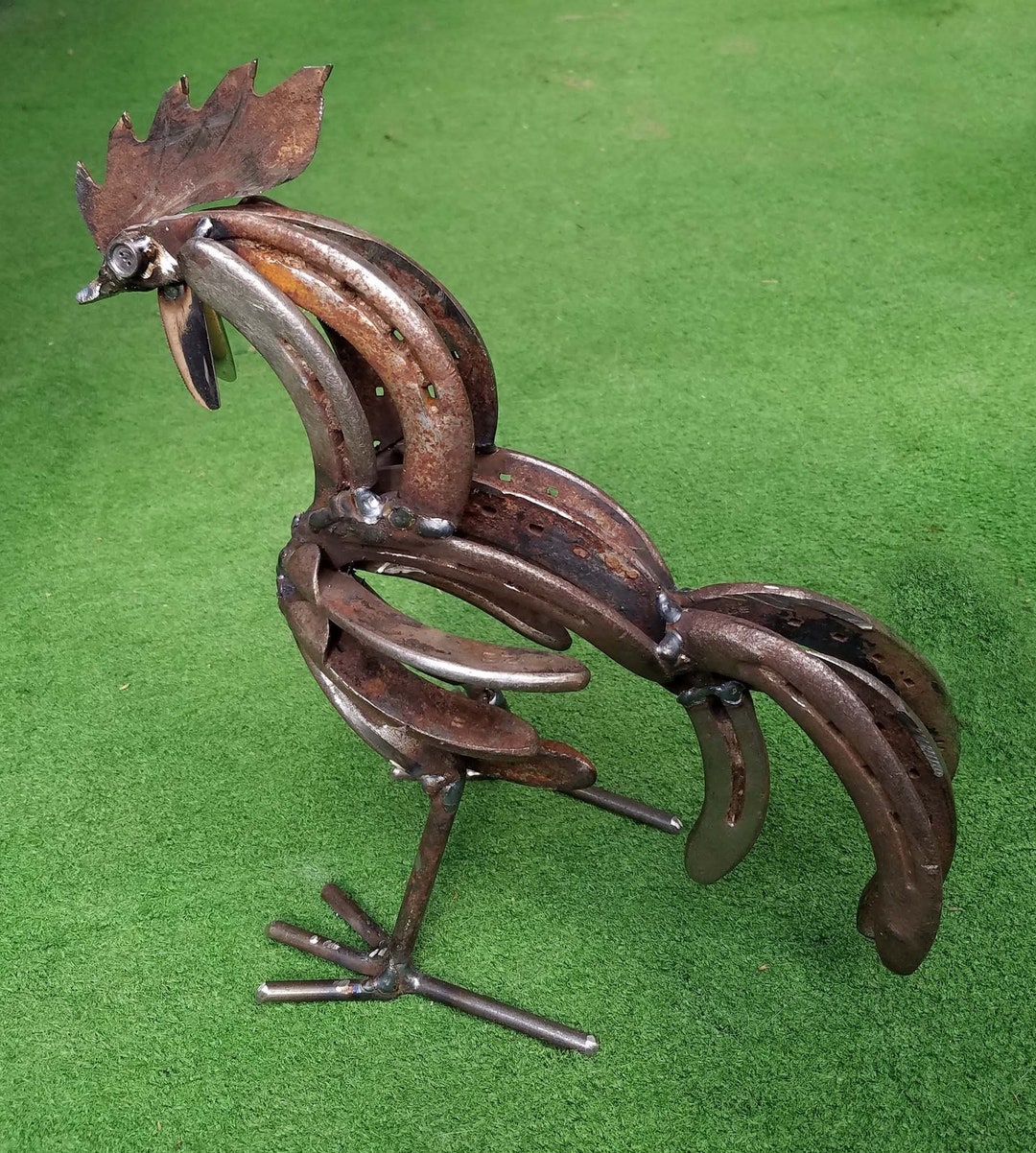 Horseshoe Rooster, Welded Metal Yard Garden Art, Horseshoe Chicken
