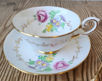 Tasse à thé anglaise vintage en porcelaine fine toscane peinte à la main